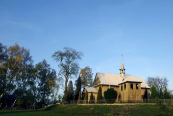 Kościół pw. Świętej Trójcy w Naruszewie